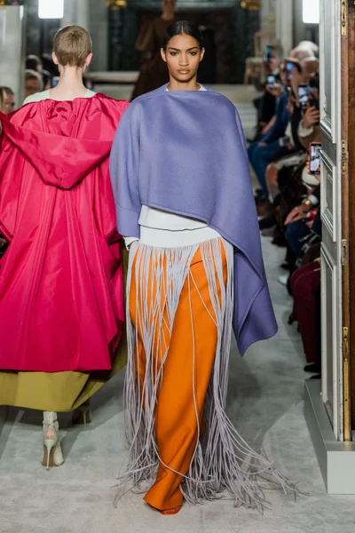 Look 8